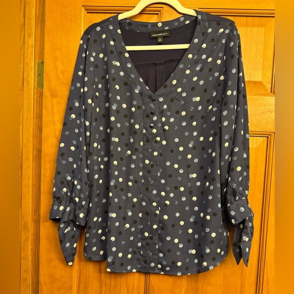 Fortune & Ivy Collyn Mixed Material Blouse - Picture 1 of 4